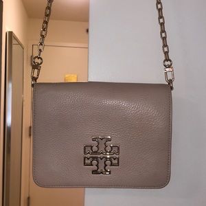 TORY BURCH nude crossbody bag with gold hardware